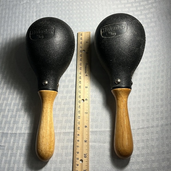 Pair of Matador Percussion Maracas. Hard Plastic Shell. Crisp sound. - Picture 2 of 9